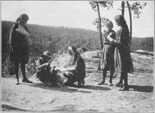 First Aides. Several Kinds of Bandages