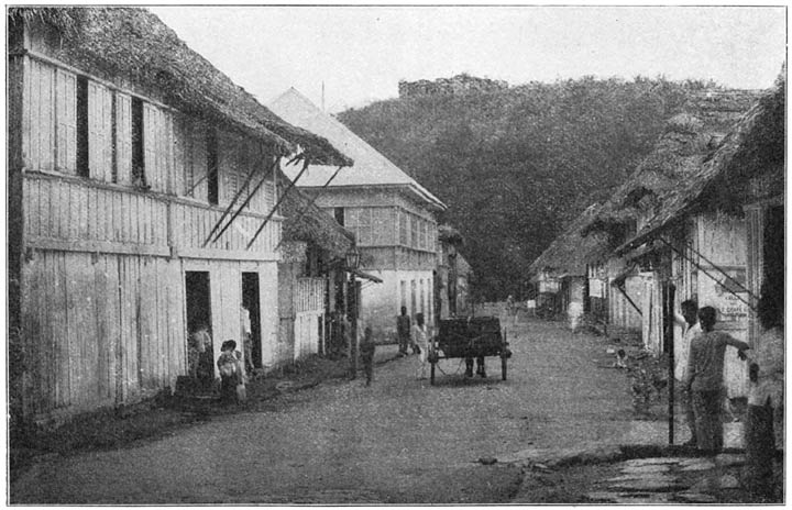 Street Scene in Rombl&oacute;n