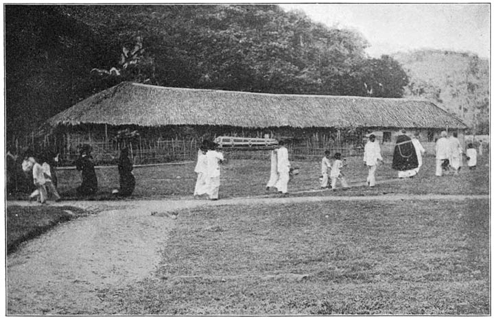 A Funeral on Rombl&oacute;n Island