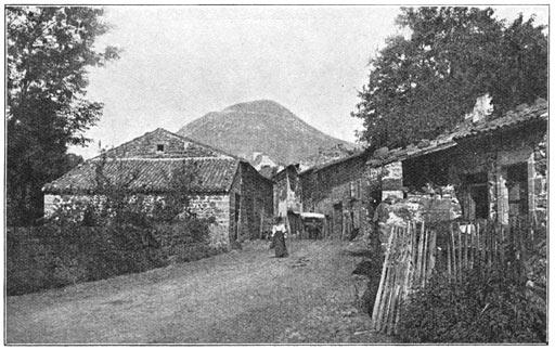 Fontanas met de Puy de D&ocirc;me.