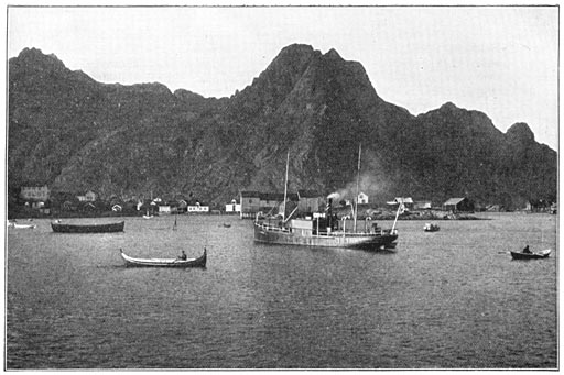De haven van Soolv&auml;r op de Lofodden.