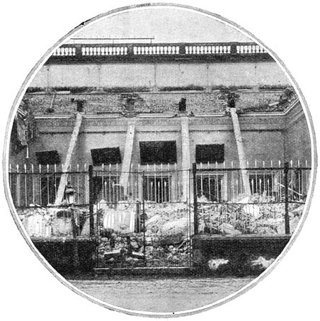 De ru&iuml;nes van een paleis te Hyderabad.