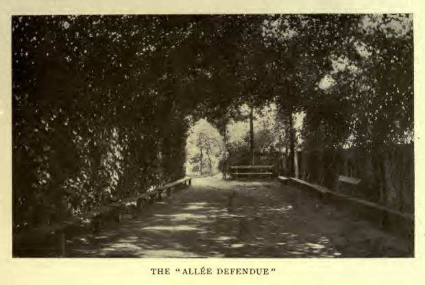 THE "ALL�E D�FENDUE"