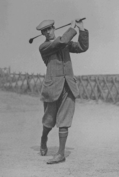 PLATE XII.

GEORGE DUNCAN

A characteristic stroke, showing Duncan's perfect finish in the
drive.
